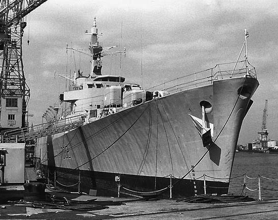 HMS Devonshire in construction, 1961