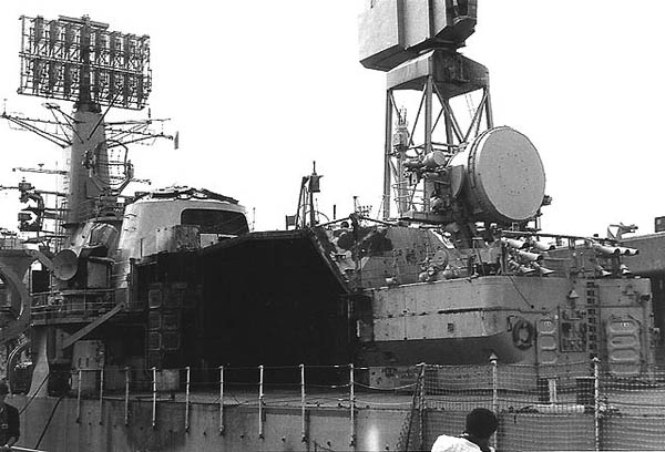 HMS_Glamorgan_flaklands-battledamage-rear