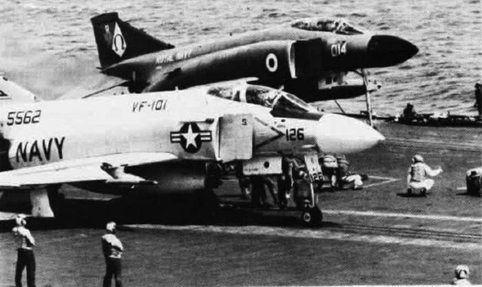 Cross-deck operations of US F-4J and RN F-4Ks on CV-62
