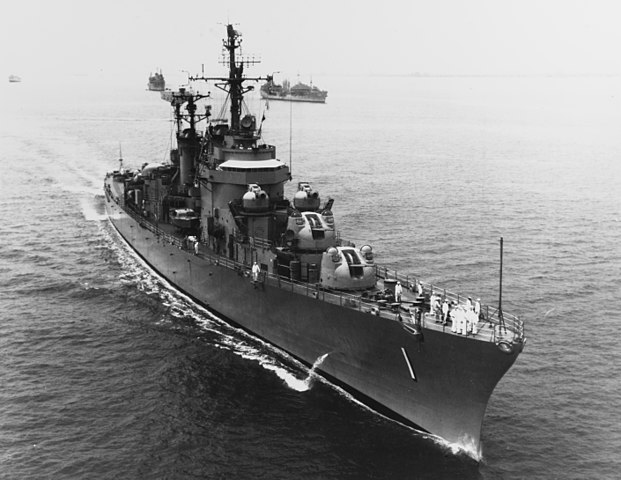 underway_in_Hampton_Roads_6_September_1955