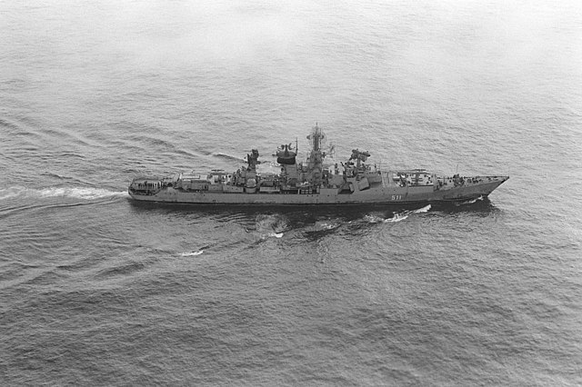 Soviet cruiser, Marshal Voroshilov 1983 Central Pacific