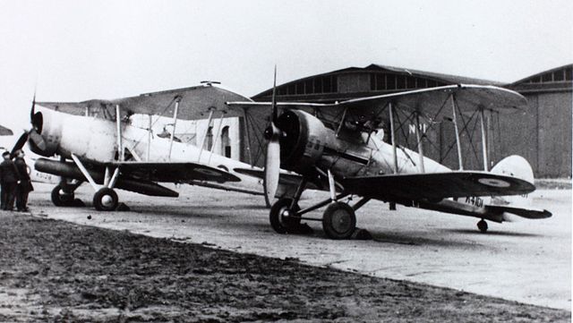 Gloster_Gauntlet_Mk_Fairey_Swordfish_1936