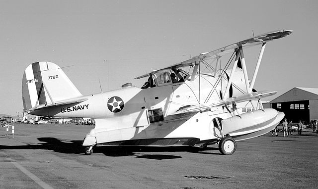 Columbia_J2F-6_Frank_Tallman_Reno_National_Air_Race_September_1970.jpg