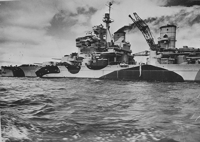 HMS_Howe_c1943