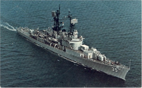 USS_Mitscher_DDG-35_underway_at_sea_in_the_1970s