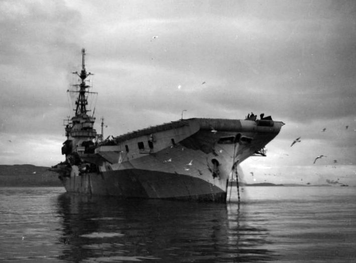 HMS_Colossus_R15_at_Greenock_c1945