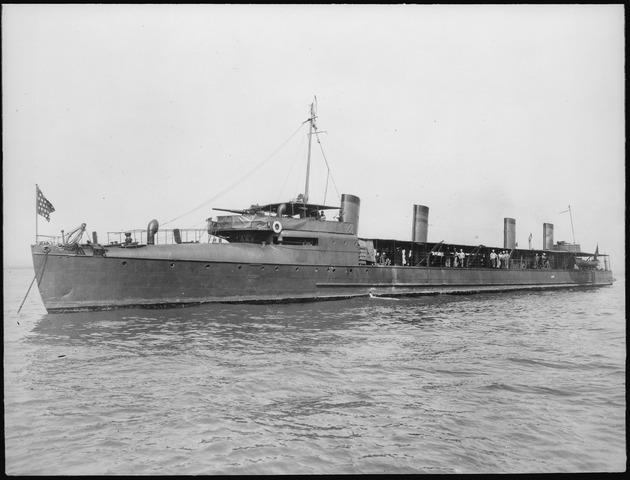 Hopkins_DD6_Port_bow_1908