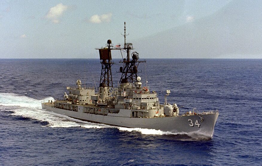 USS John Paul Jones DDG 32 DD 932 guided missile destroyer Decatur ex  Forrest Sherman class