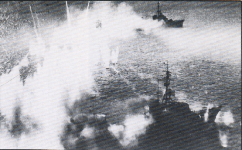 Z24 and T24 under aerial attack on 25 August 1944