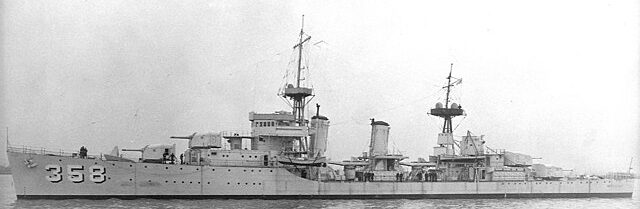 USS_McDougal_DD-358_on_3_March_1937