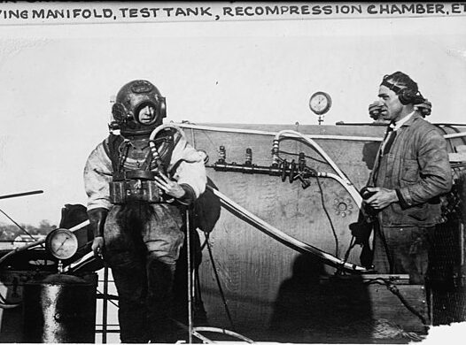 Diving tests from USS Walke, date unknown
