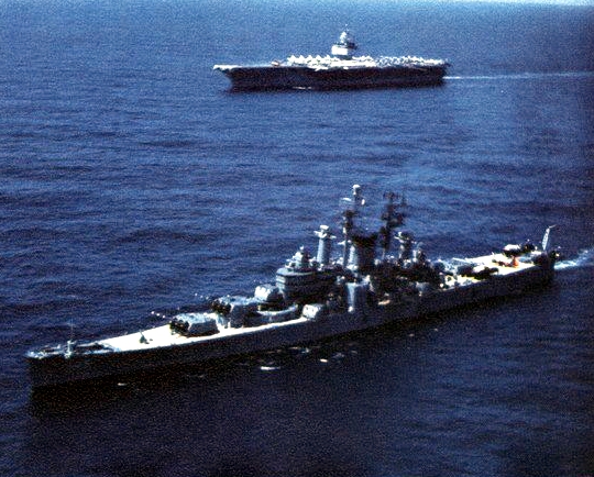 USS Newport News and USS Enteprise in 1962