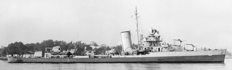 USS Rhind underway, September 1942