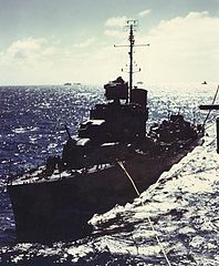 USS_Wilson_DD-408_being_refueled_c1942