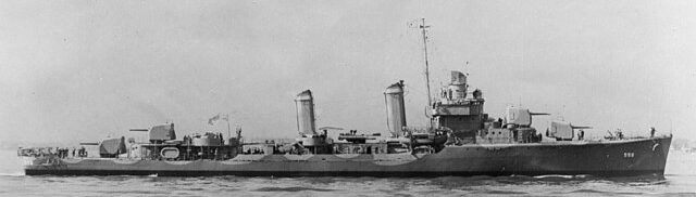 USS_Bancroft_DD-598_off_Boston_in_April_1942