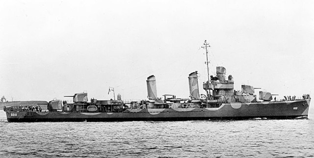 USS_Boyle_DD-600_at_Boston_in_August_1942