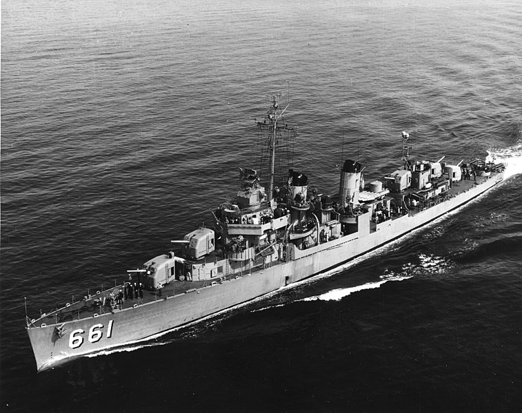 USS Kidd in 1951. She was not modernized