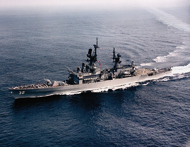 USS William H Standley in hard turn off San Diego 1985