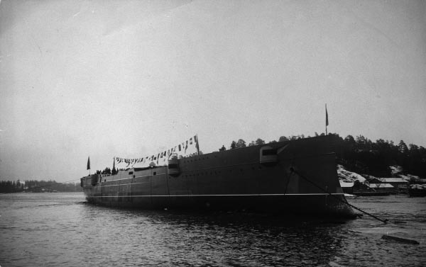 HMS_Fylgia_newly_launched