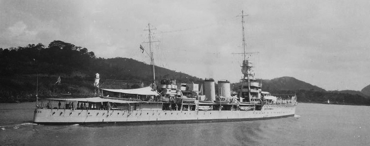 HMS Diomede, crossing Panama canal