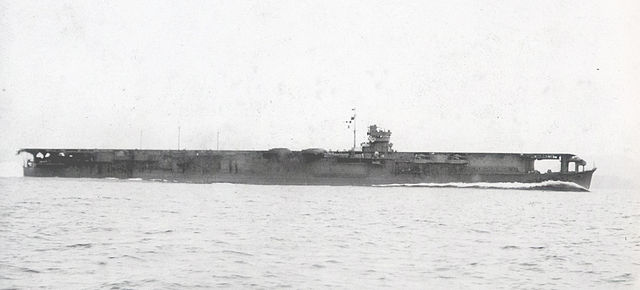 Japanese_aircraft_carrier_Soryu_1938