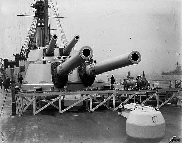 aft main artillery