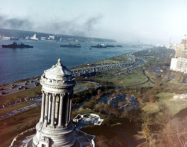 USS_Augusta_Boise_Columbus_Monterey_Hudson_River_27_October_1945