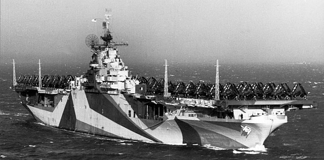 USS_Shangri-La_CV-38_leaving_Norfolk_Virginia_17_January_1945