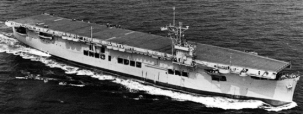 USS Sangamon in sea trials, Aug. 1942